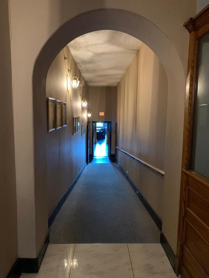 Hotel Gunter Frostburg Экстерьер фото