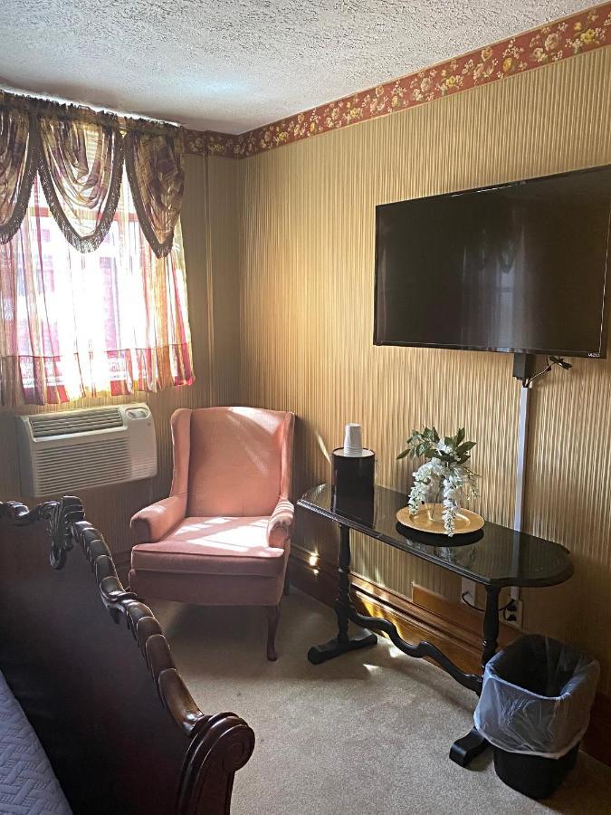 Hotel Gunter Frostburg Экстерьер фото